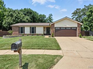 6105 Sunnymeadow Ct, Saint Louis, MO 63129