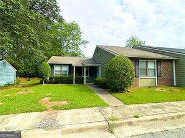 138 Sandalwood Cir, Lawrenceville, GA 30046