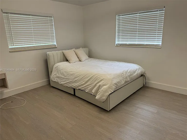 5921 Garfield St #2 — Photo 32