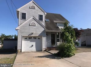 66 Veeder Ln #A, Bayville, NJ 08721