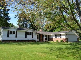 5185 Cold Spring Ln, West Bloomfield, MI 48322