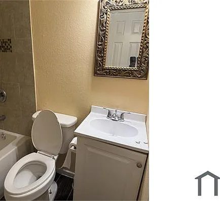 3520 E Richmond Rd #104 — Photo 7