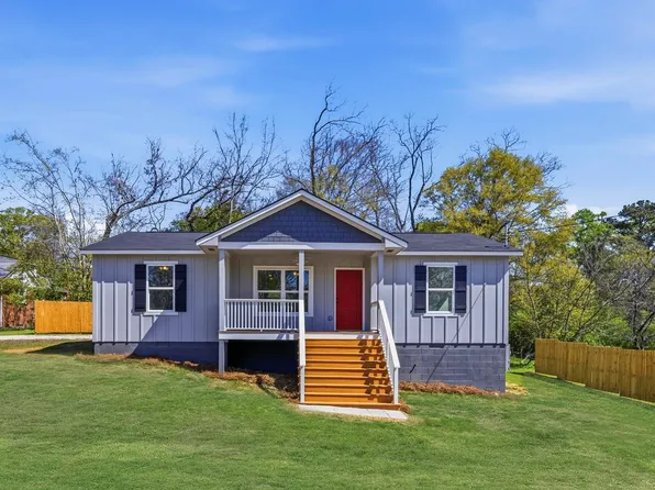 509 Carlton Ave, Union Point, GA 30669