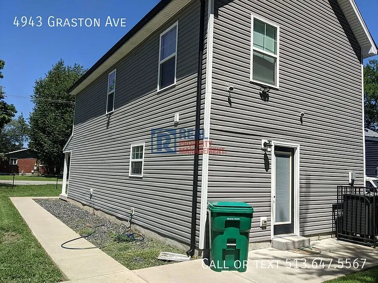 4943 Graston Ave — Photo 13