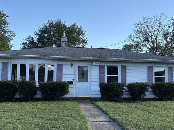 1209 Lincoln Rd #61462, Monmouth, IL 61462