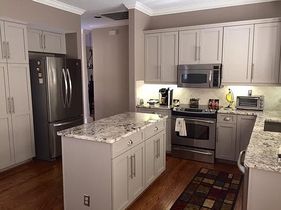3rd image of 4318 Vestview Ln