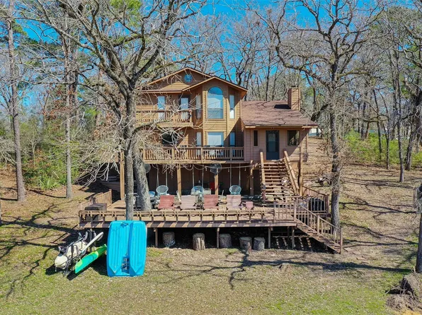 431 Shoreline Dr, Huntsville, TX 77320