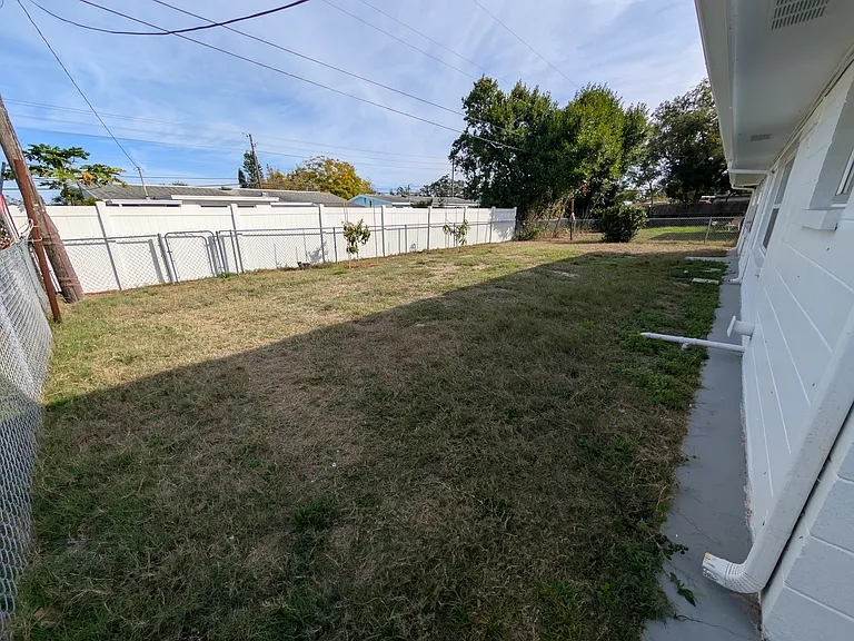 4835 Blossom Dr — Photo 21