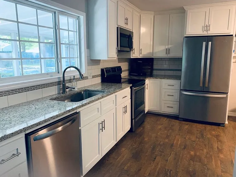 1414 Camelia Dr — Photo 8