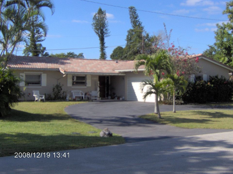 1st image of 3860 NW 78th Ln