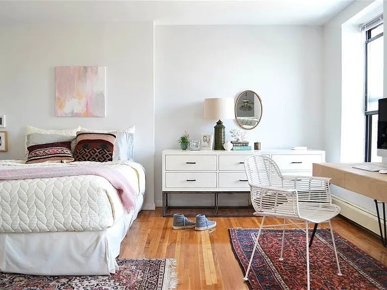 174 Grand St #4D — Photo 11