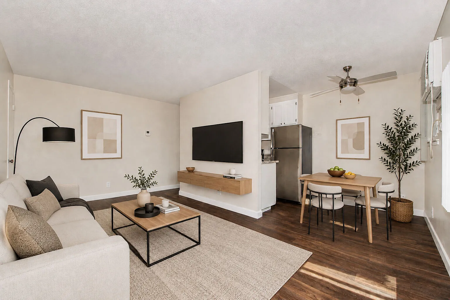 Markston Apartments — Photo 1