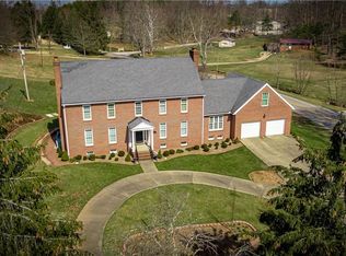 443 Spring Hill Rd, Mineral Wells, WV 26150