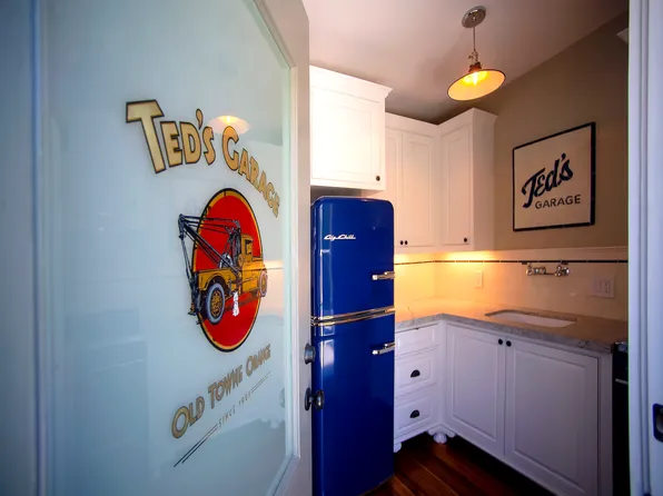 375 S Shaffer St #E, Orange, CA 92866