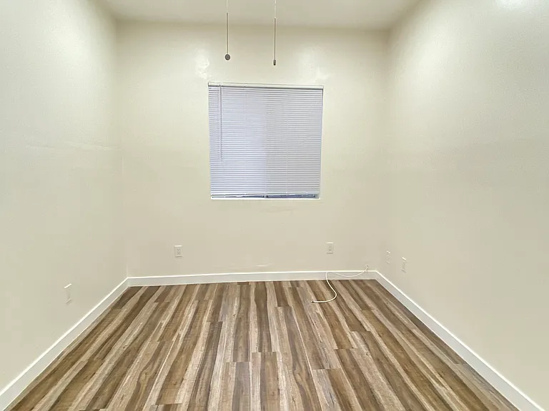 1770 Gaviota Ave #15 — Photo 9