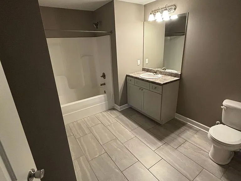 400 Star Hill Pl — Photo 17