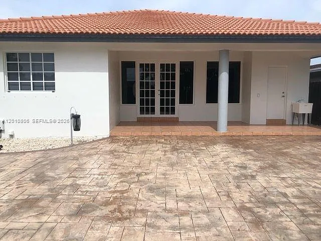 9910 SW 23rd St — Photo 38