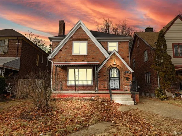 18073 Santa Barbara Dr, Detroit, MI 48221