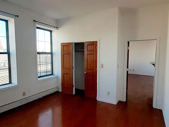 2nd image of 926 Broadway APT 4A