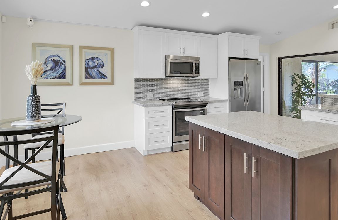 Kitchen with Island