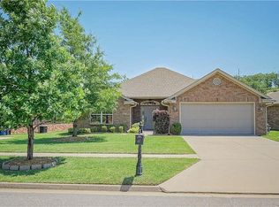 6223 Hickory Ln, Fort Smith, AR 72916