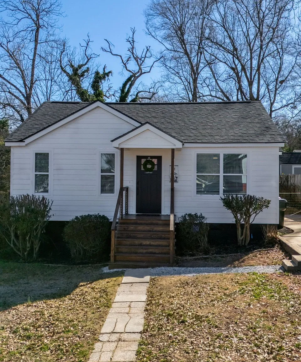 11 McAdoo Ave — Photo 1