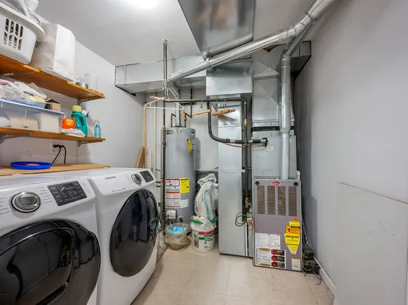 21 Leewood Loop image 15 of 19