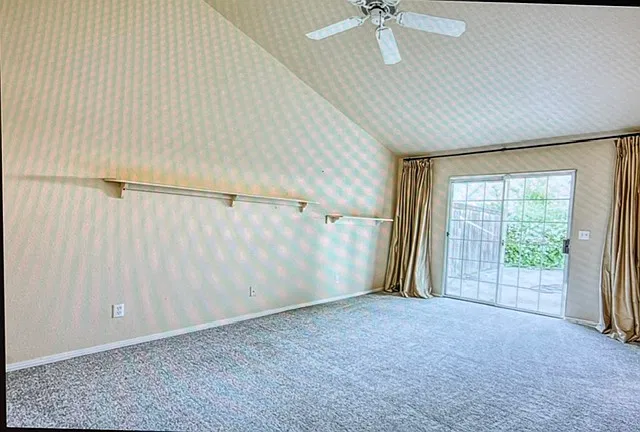 3 bed, 1464 sqft, $2,000 — Photo 4