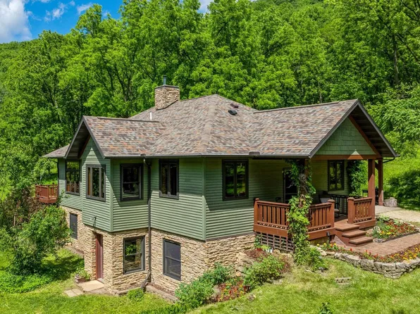 36410 Homer Valley Ln, Winona, MN 55987