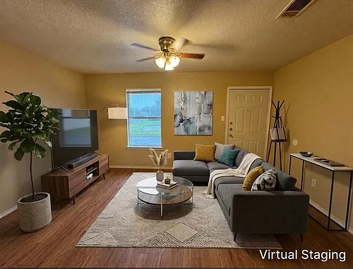 1603 Cedarhill Dr Photo 1