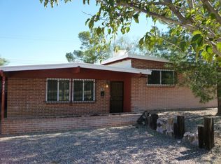 2831 S Lands End Rd, Tucson, AZ 85713