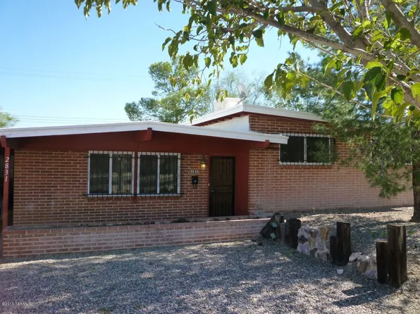 2831 S Lands End Rd, Tucson, AZ 85713
