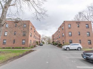 235 S Quaker Ln APT 5, West Hartford, CT 06119