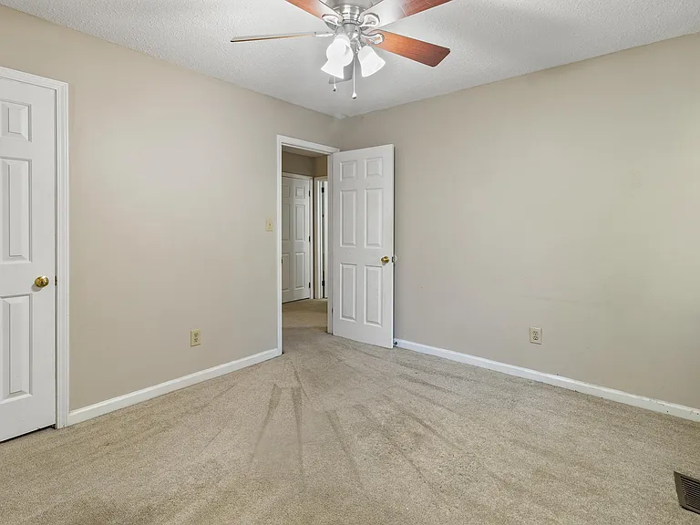 22 Ashford Cir — Photo 23