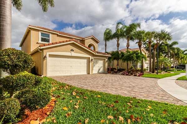 Home For Sale In Isola Bella