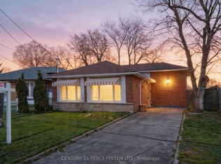 71 Weir Cres, Toronto, ON M1E 3B2