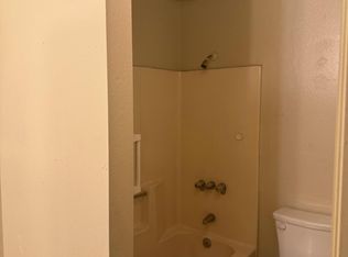 925 W Denni St #5, Wilmington, CA 90744