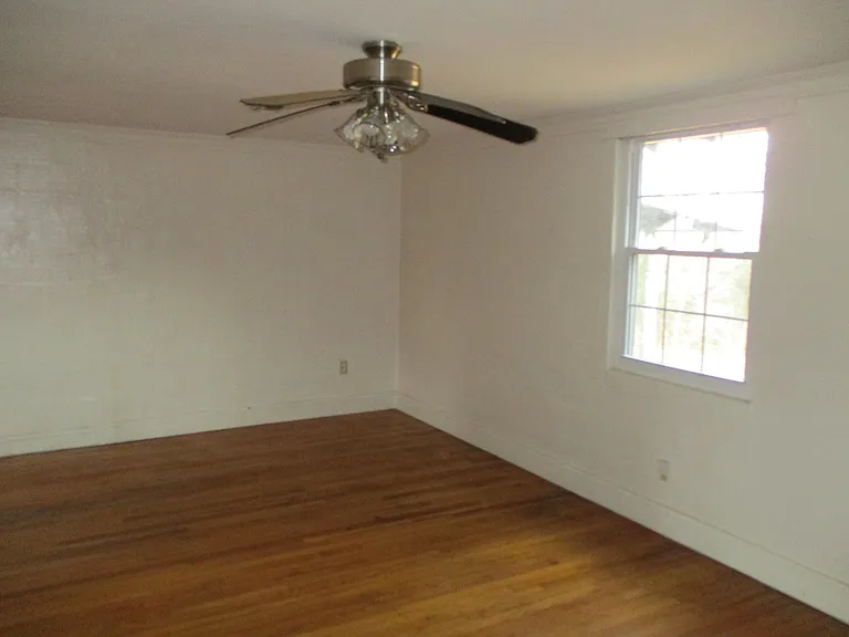 2055 Bend Rd — Photo 5