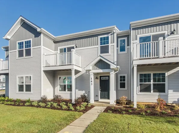 143 Kingsport Dr, South Elgin, IL 60177