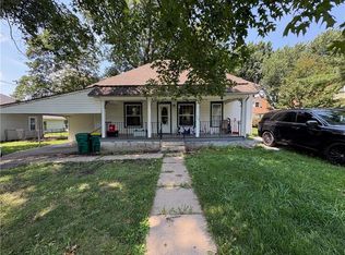 304 S Rogers Rd, Louisburg, KS 66053