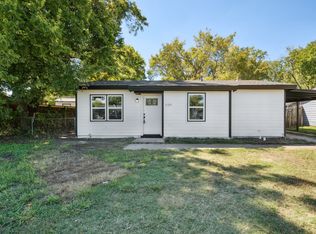 5124 E Berry St, Fort Worth, TX 76119