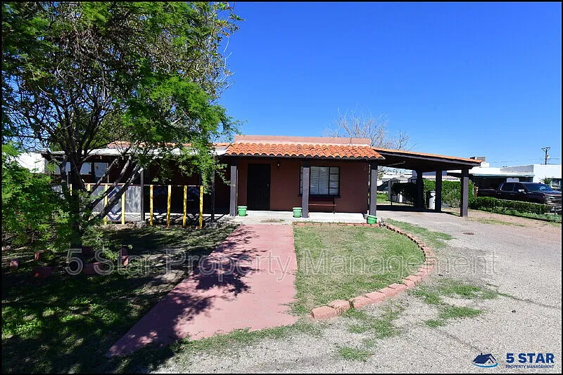 3 bed, 1.0 bath, 1530 sqft, $1,475 — Photo 3