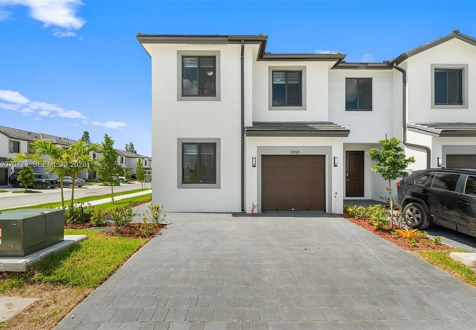 4 bed, 1760 sqft, $3,000 — Photo 1