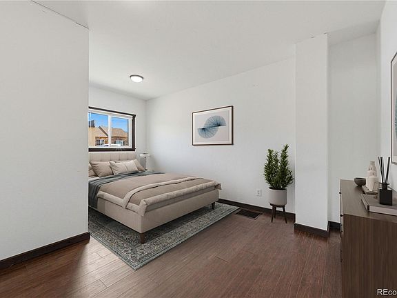 5th image of 601 Chestnut
