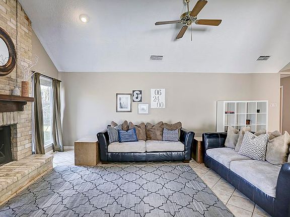 4th image of 2034 Quail Grove Ln