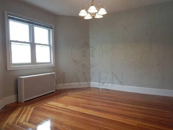 5 bed, $915 — Photo 3