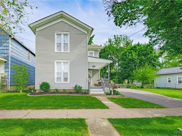 287 Green St, Lockport, NY 14094