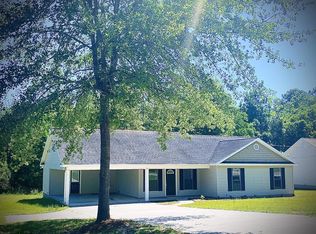 927 Azalea St, Blackshear, GA 31516