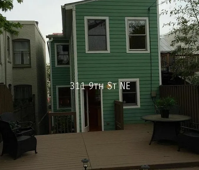 311 9th St NE — Photo 5