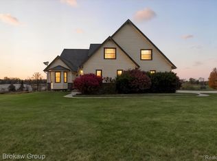 9028 Gale Rd, Goodrich, MI 48438